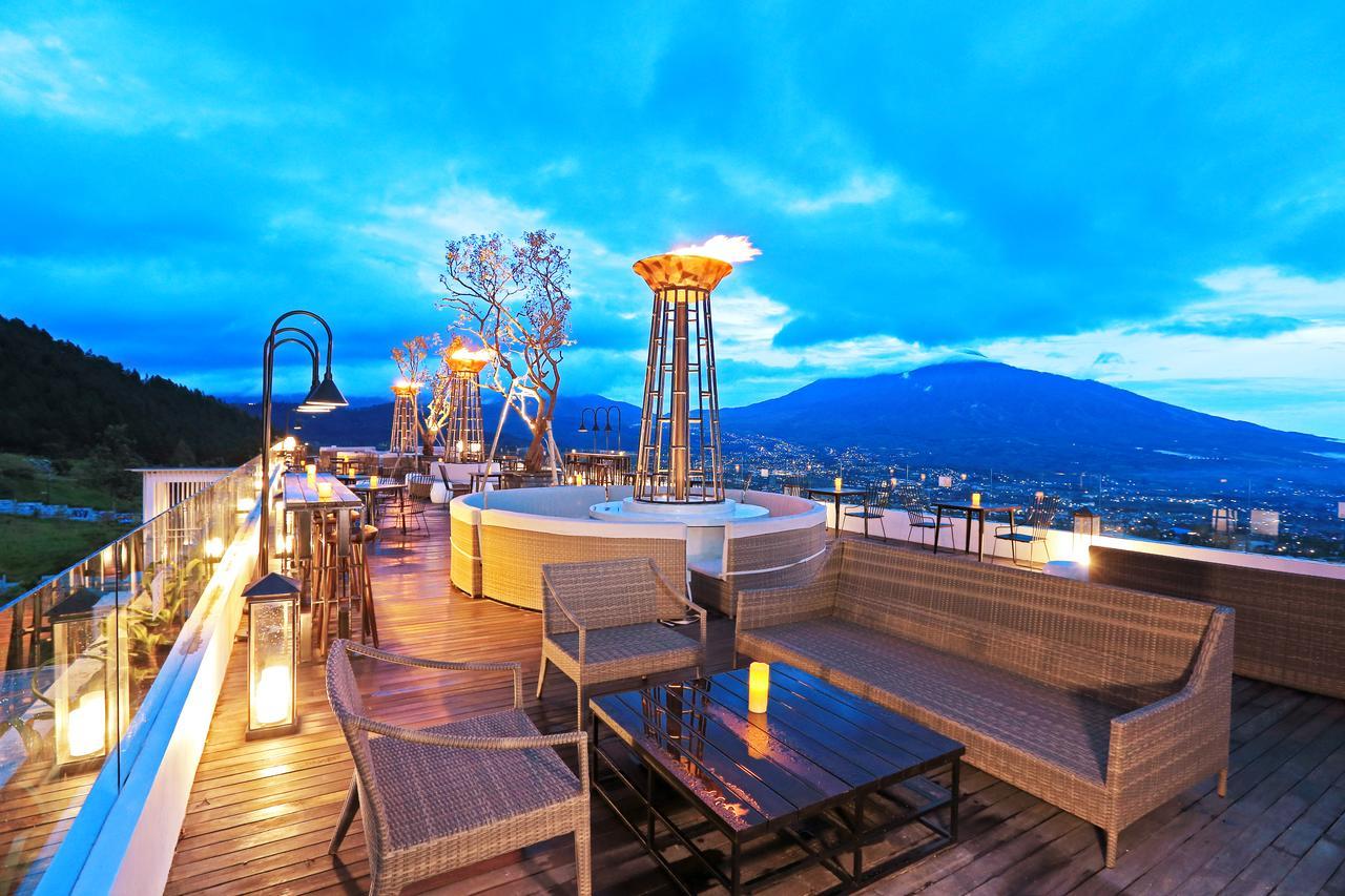 Amartahills Hotel And Resort Batu  Ngoại thất bức ảnh